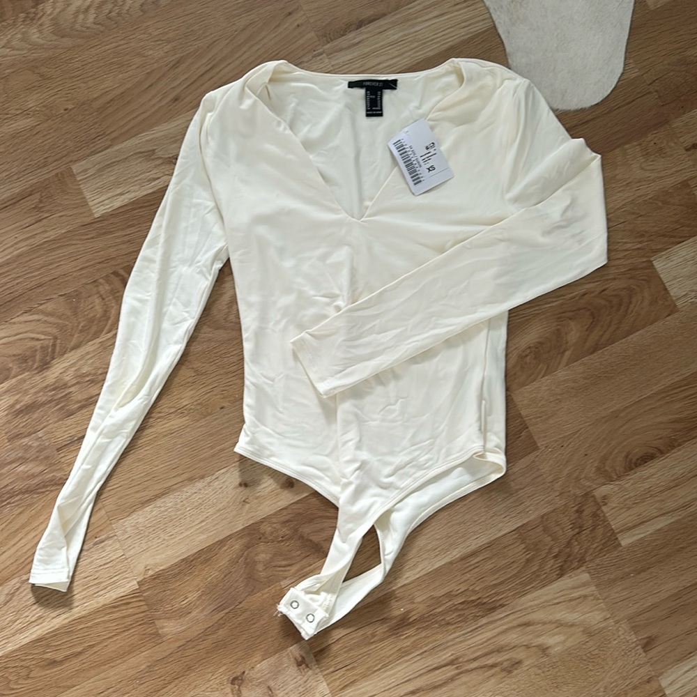Forever 21 White Long Sleeve V-Neck Bodysuit Sz XS